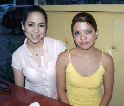 Diana Michel y Marisela Hernández Cano.