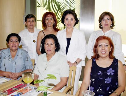  30 de mayo  
Yolanda Carrillo, Rosario Torres, Olivia Álvarez, Lidia Cuéllar, Enriqueta Villarreal, Magdalena Ibarra y Marusa Jalife.