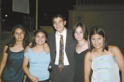 Mafer Tagle, Itamar Casale, Mayela Félix y Gina Pérez.