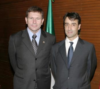 Carlos González Castañón, Cónsul de España en Torreón y Luis Miguel Castañón, Canciller de Guadalajara.