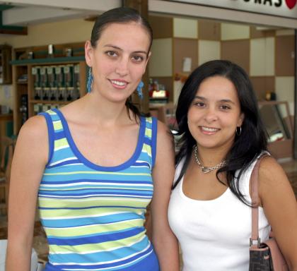 Alma Huguette de Alba y Ana Paula Peña.