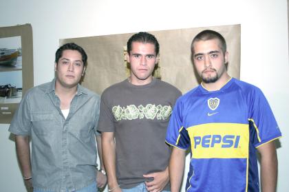 Óscar Torres, Carlos Chávez y Juan José González.