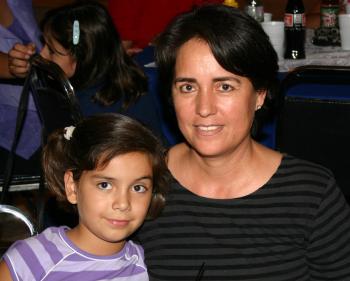 María Fernanada Carlos e Imelda de Carlos.