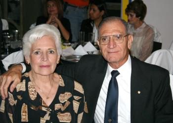 Ivonne de Montenegro y Manuel Montenegro.