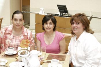 Gabriela Granados, Hilda Quintañilla y Marcela Borreg