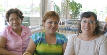 Lucía rodríguez Gallardo, Magdalena Luévanos Vázquez y Margarita Urquizo Barraza.