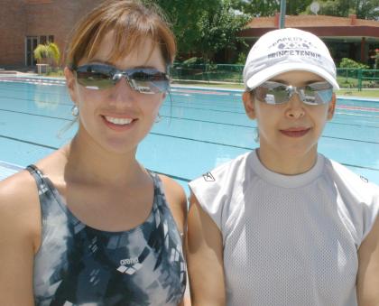 Olga Élida MArtínez Magallanes y Paty Rodríguez González.