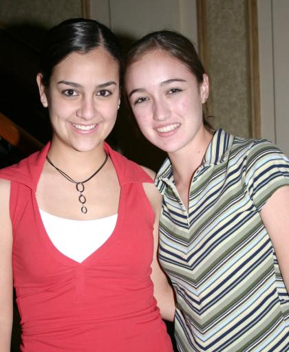 Daniela Macías y Bárbara Treviño.