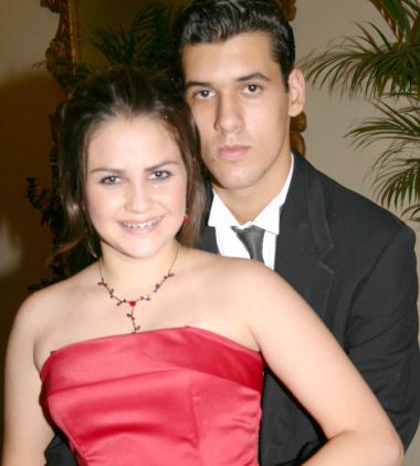 Fernanda Padilla y Héctor Gaaytán.