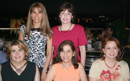 Marivi Murra, Martha Leticia Díaz Pérez, Gloria López Negrete, Cecy Pérez y Malena Ritchie.