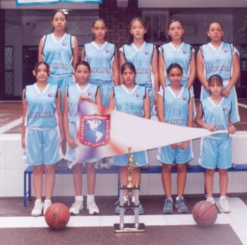 Campeonas de Basquetbol en el Torneo intercolegios 2003, 2004 de la Comarca Laguenera.