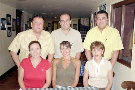 Claudio y Véronica Méndez, Rafael y Jesenia Tiznado, Manuel y María Covarrubias.