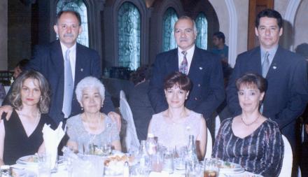 Adriana y Ricardo Marcos, Amparito de Rivera, Isabel Jaik de Correa y César Correa, Claudia y Sergio Gutiérrez.