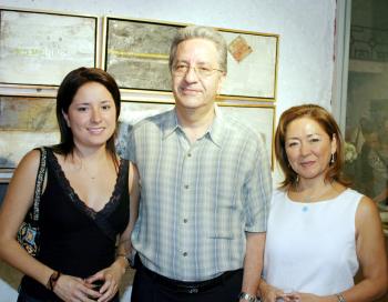 Jennifer y Federico López Hernández y Josefina H. de López