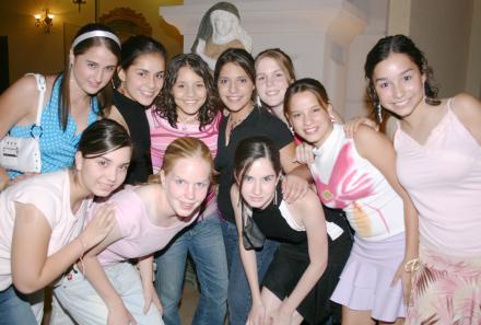 Paulina, Marcela, Marina, Ema, Isabel, Marina, Ana Cris, Laura y Mónica.