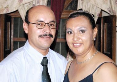  18 de julio   

Victorio Veloz Flores y María Concepción Romero de Veloz festejaron en días pasados su 15 aniversario de matrimonio.