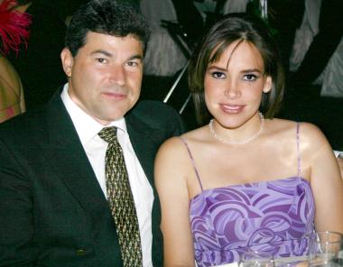 Javier González y Marcela de González.