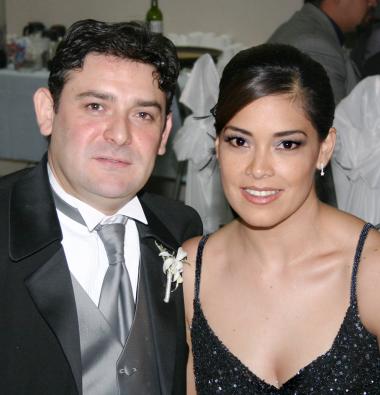 Óscar Ortiz y Brenda de Ortiz.