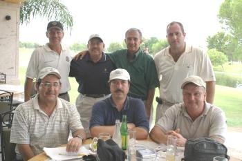  25 de julio

Jorge Cepeda, José Guadalupe, Enrique Méndez, Alberto Martínez, Antonio, Luis Ávila y José Antonio Jaime