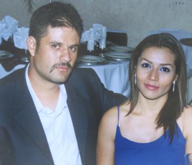  28 de julio  

Rogelio Córdova y Armina Rocío Morán Valenzuela, contraerán matrimonio el próximo 21 de agosto.