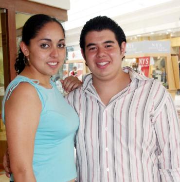 Lizbeth Macías y Fernando Gutiérrez.