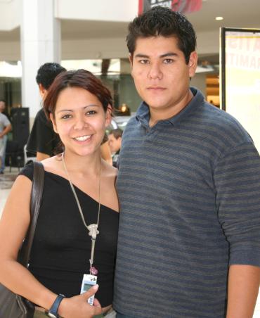 Aleyda Flores y Sergio Méndez.