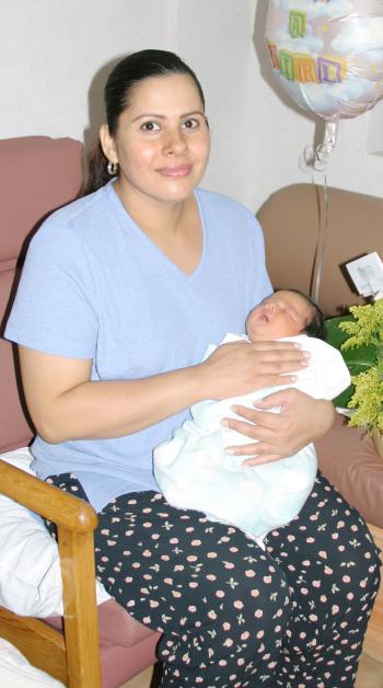 Josie Escobedo y su hija Paulina Estefanía Araiza.