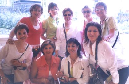 Norma Fájer, Martha Fájer, Nena Murillo, Yoya Velázquez, Adriana de Dávila, Betty de Velásquez, Lorena de Dávila, Chacha Murillo y Cecilia Murillo disfrutaron de unas agradables vacaciones en Las Vegas.