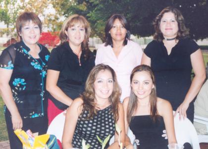 Martha,Tere, Mague, Lucina, Laura y Penélope asistieron a reciente despedida de soltera efectuada en San Isidro.