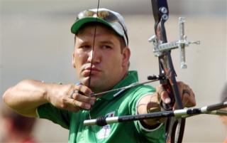 16 de agosto de 2004
El coahuilense Jorge Pablo Chapoy, cayó ante el chino Haifeng Xue, por 162-153.