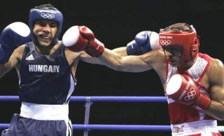 17 de agosto de 2004
El mexicano Abner Mares sufrió una injusta derrota contra el húngaro Zsolt Vedak en los 54 kilogramos, en la primera ronda del torneo de boxeo de los Juegos Olímpicos de Atenas 2004.