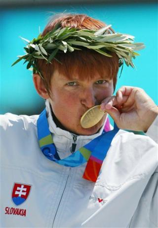 La eslovaca Elena Kaliska ganó la medalla de oro del kayak individual de los Juegos Olímpicos. 

Rebecca Giddens, de Estados Unidos, conquistó la medalla de plata y la inglesa Helen Reeves se llevó la de bronce.