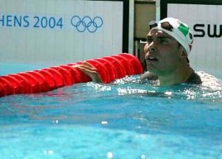 19 de agosto de 2004
El nadador mexicano Joshua Ilika se despidió este día de los Juegos Olímpicos de Atenas 2004 luego de no clasificar a las semifinales de los 100 metros mariposa, encuentro disputado en el Centro Acuático Olímpico.