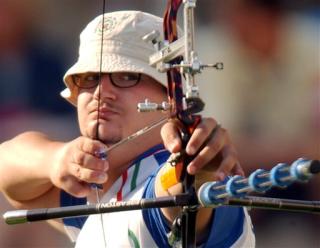 Marco Galiazzo desafió los pronósticos y consiguió la primera medalla de oro de Italia en el tiro con arco en unos Juegos Olímpicos tras vencer estrechamente al japonés Hiroshi Yamamoto en la final de la prueba individual.