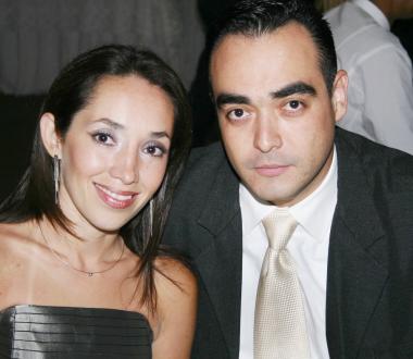 Liliana Carrillo y Rodolfo Haces Gil Mijares.