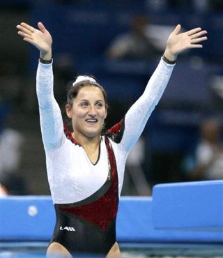 La alemana Anna Dogonadze ganó la medalla de oro en el trampolín de los Juegos Olímpicos con puntuación de 39.6. 

La canadiense Karen Cockburn obtuvo la plata con 39.2, y la china Shanshan Huang el bronce con 39.