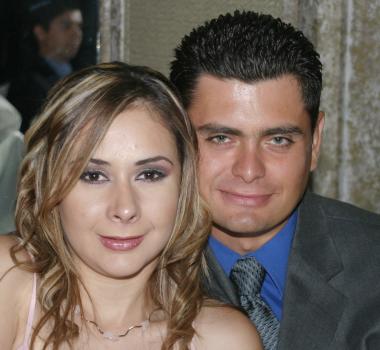 Ricardo Aguiñaga y Lorena ávila.