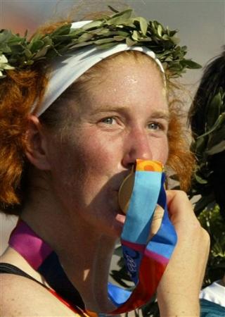 21 de agosto

La alemana Katrin Rutschow-Stomporowski ganó el sábado la medalla de oro del scull individual femenino en el torneo olímpico de remo.