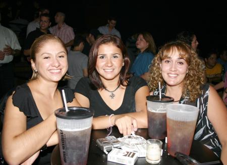 Claudia Duarte, Rocío González y Mayela González.