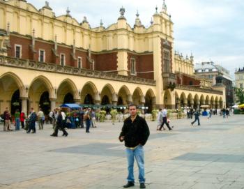 Carlos Arturo Rodríguez Domínguez, captado en su viaje a Cracovia, Polonia.