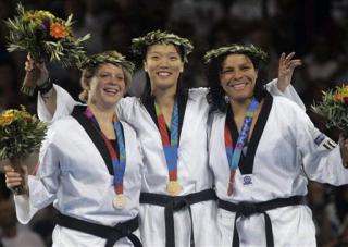 La china Chen Zhong venció en la final a la francesa Myriam Baverel (Izq.) y conquistó la medalla oro. Chen se impuso 12-5 sobre Baverel, que se quedó con la medalla de plata. 

La medalla de bronce fue para la venezolana Adriana Carmona.