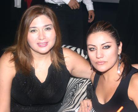 Cynthia Nájera  y Berenice Delgado Corral.