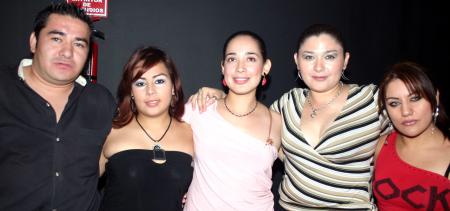 Mario Nájera, Cynthia Díaz, Cristina rosales, Cynthia Nájera y Berenice Delgado.