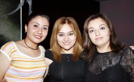 Xiomara Álvarez, Mayela Ramírez y Rubí Marrero.