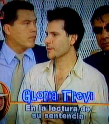 El novio de Gloria Trevi dijo estar muy contento por el veredicto y sobre todo cree en la inocencia de la cantante a quien catalogó como 'una mujer extraordinaria que ha sufrido mucho y si se equivocó lo ha pagado muy caro', dijo.