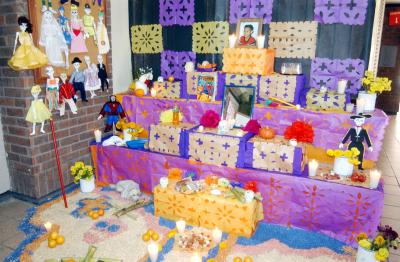 En el Jardínde Niños del Colegio Mijares rindieron homenaje al pequeño César Javier Silva Cedillo, que falleció recientemente.