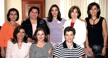 Nena de Fernández, Pilar Moncholi, Martha Saldaña, Mónica Saldaña, Angélica espinoza, Cecilia González y Vivi Sesma.