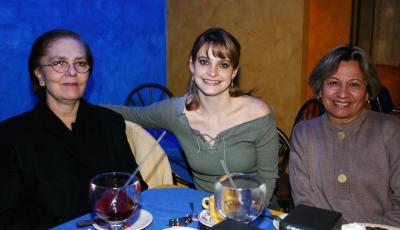 Blanca Sánchez, Angélica Botello  y Martha Elena de Llorens .