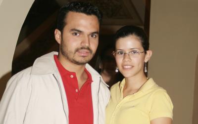 Javier Dávila y Roberta Cárdenas