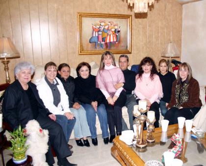 José Ignacio Elósegui celebró su cumpleaños con agradable convivio con sus amigos y familiares.